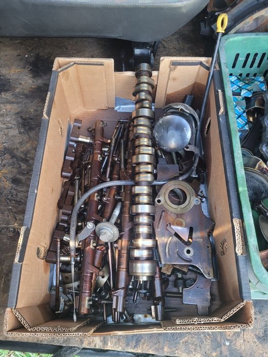 Jeep Grand Cherokee 5.7 HEMI na części