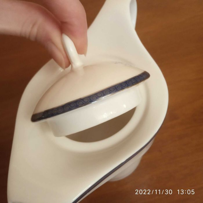 ceramiczny dzbanek zaparzacz do herbaty nowoczesny design