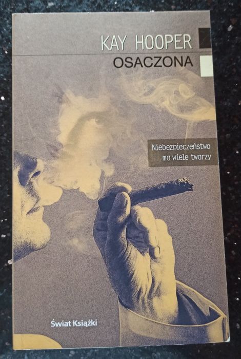 Osaczona Kay Hooper