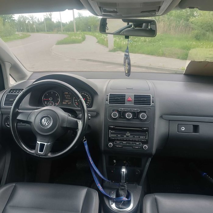 Volkswagen Touran, 2013 рік
