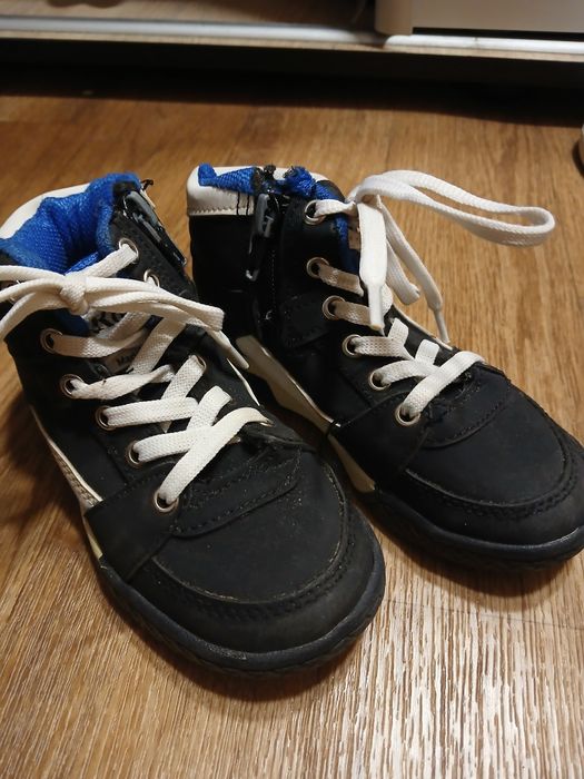 Дитяче взуття, зимове взуття