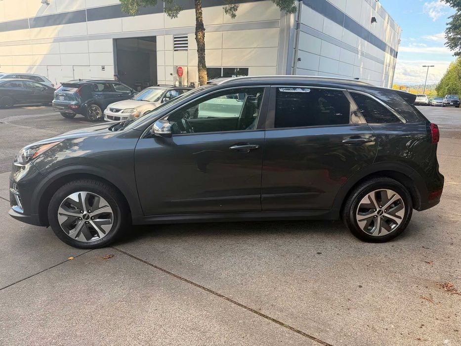 Kia Niro EV      2021