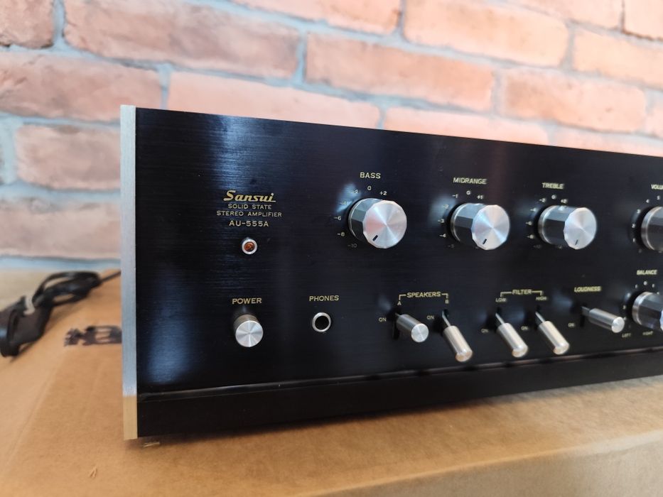 Wzmacniacz Sansui AU-555A