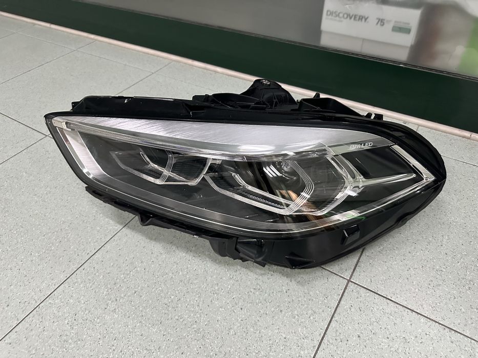 Optica bmw F40 LED como nova