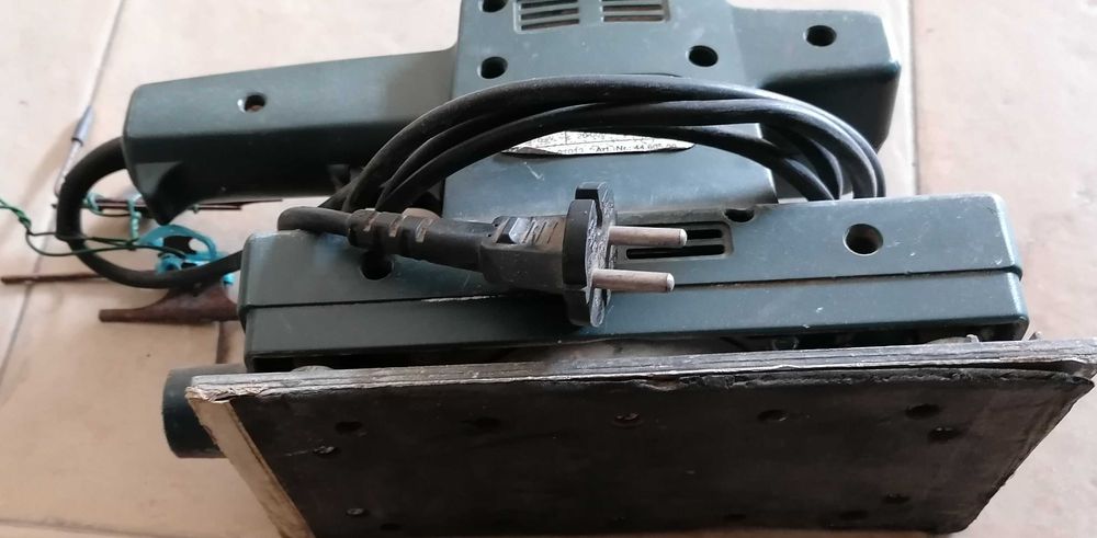 Lixadoras eletricas "EINHELL", para peças, por 5€ (as duas)