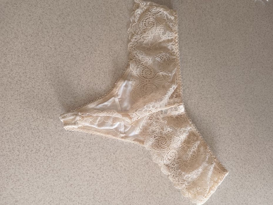 Esotiq stringi damskie beżowe nowe rozm S