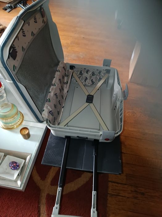 Mala trolley em excelente estado