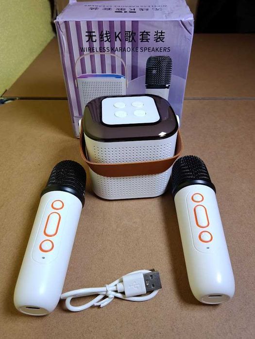 Altifalante com 2 Microfones Sem Fios / Karaoke Y1 NOVO