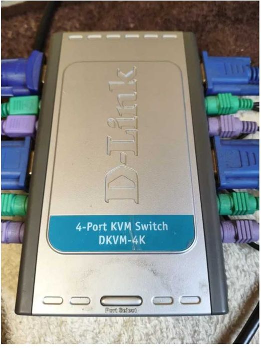 mix elektroniki kable sata komputerowe żarówki Ładowarki całe pudło