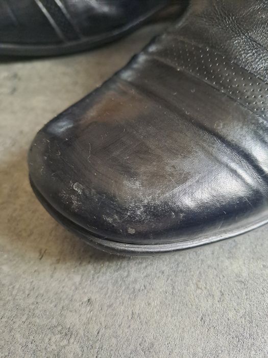 Buty eleganckie, wizytowe półbuty czarne chłopięce Vapiano rozm.36