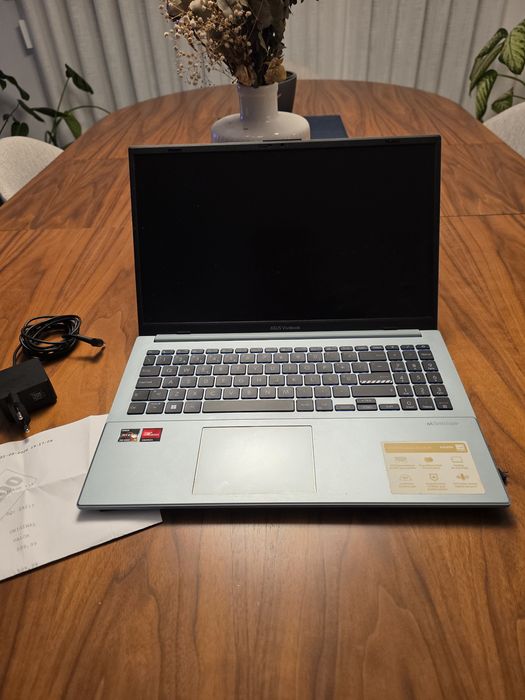 Asus VivoBook Ryzen 5 16GB 512GB. Troca/Retoma. Fatura, Garantia, acessórios