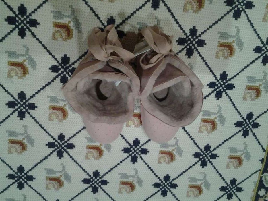 Botas de menina quentinhas NOVAS