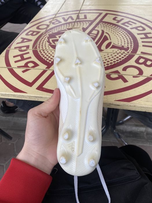 Бутси розмір 37-38.