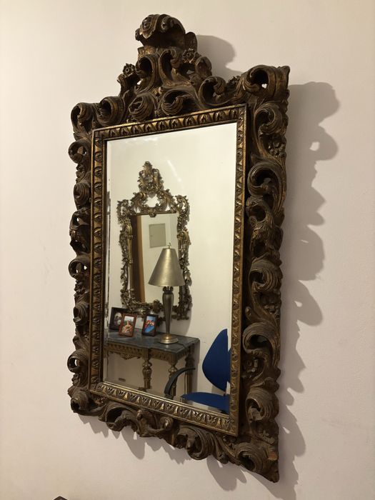 Espelho Barroco em Madeira Talhada e Dourada | 100x57 cm