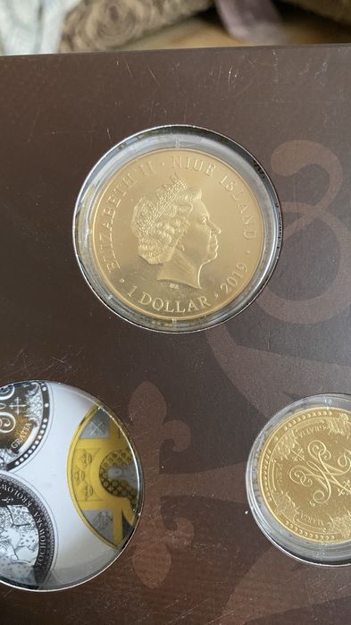 Duza moneta kolekcjonerska album