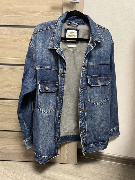 Джинсовая куртка pull and bear