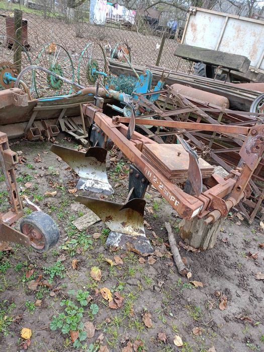 плуг два корпуса