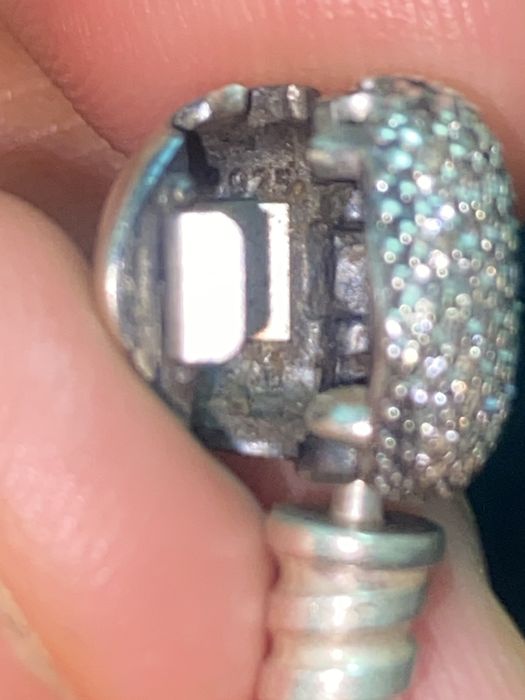 Pandora com 5 pedrinhas