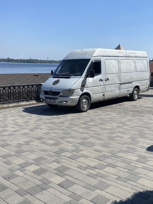 Вантажні перевезення / грузоперевозки.