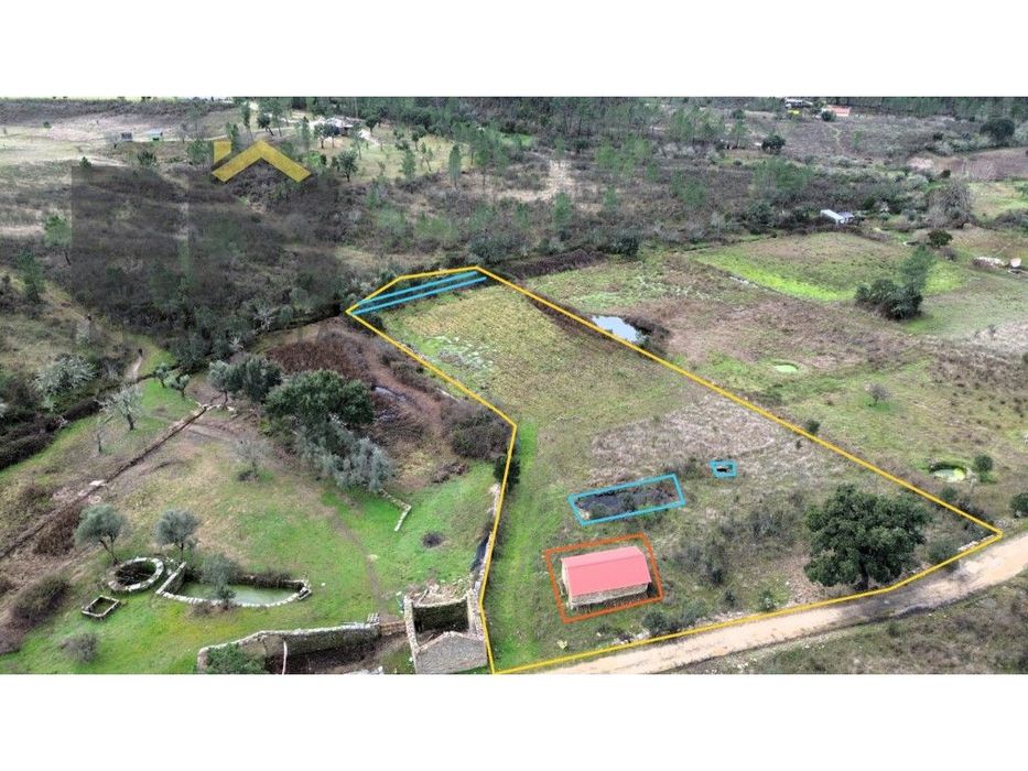 Quinta com 4.920m2 para venda em Salgueiro do Campo!