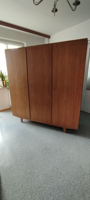 Sprzedam Szafę 3 Drzwiowa