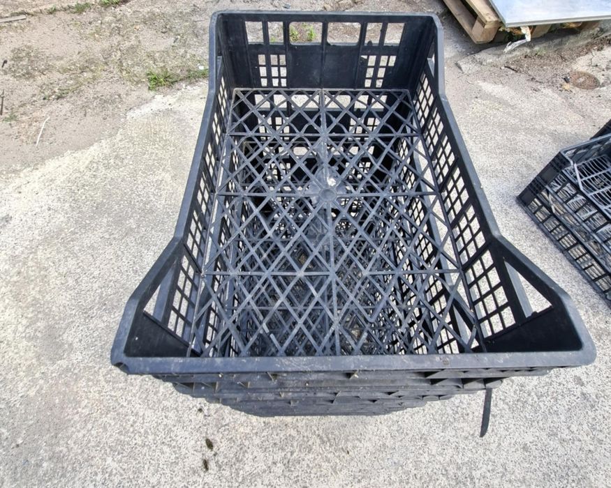 Skrzynki plastikowe 60 x 40 x 15. Ok 150 szt