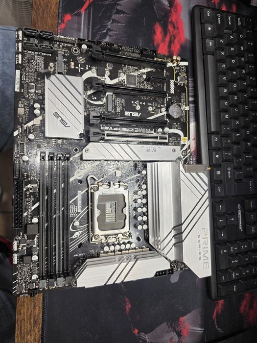 Płyta główna asus z790-p wifi lga 1700
