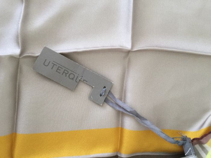 Lenço Uterque seda
