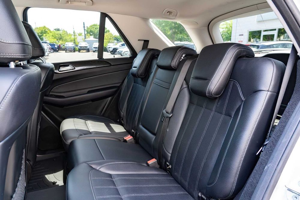 Mercedes-Benz GLE 300      2016