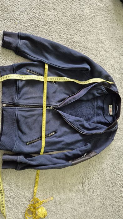 Детскте вещи 4 шт. 2 куртки 2 шорт..утепленные