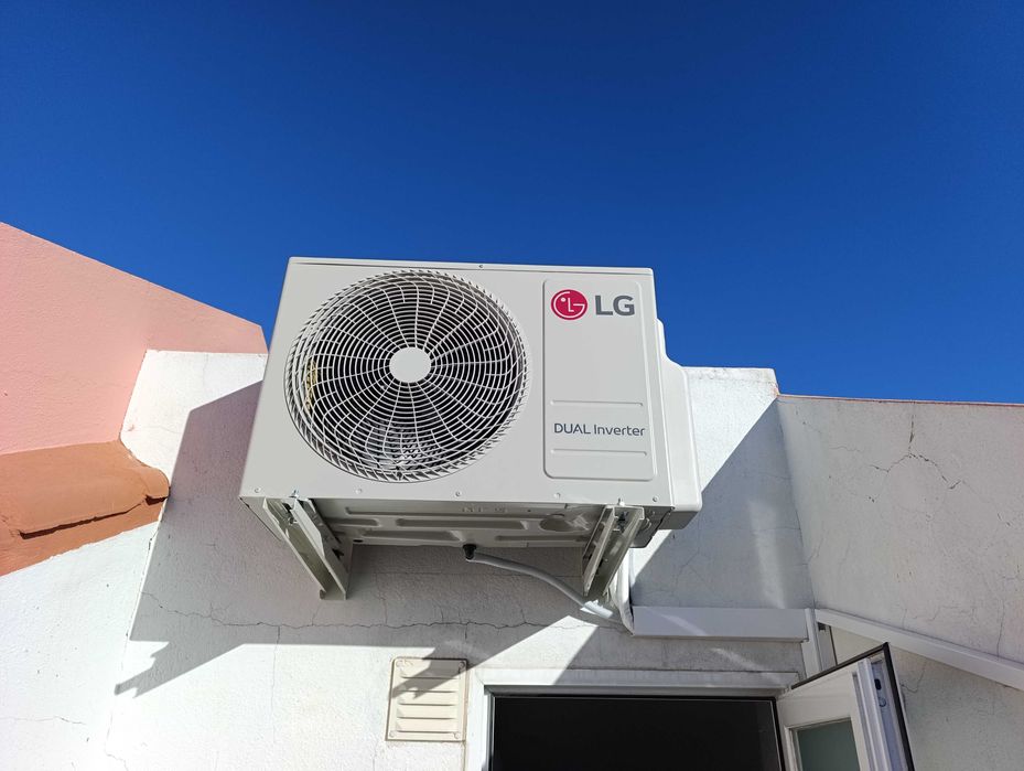 Instalação, manutenção e higienização de ar condicionado.