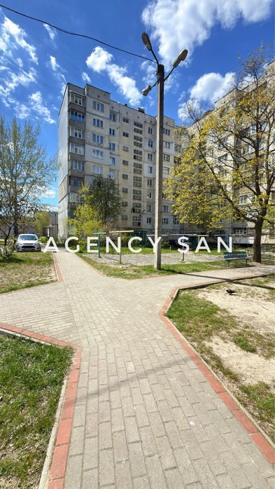 Продаж 3-х квартири пр. М. Лушпи ТЦ Атріум