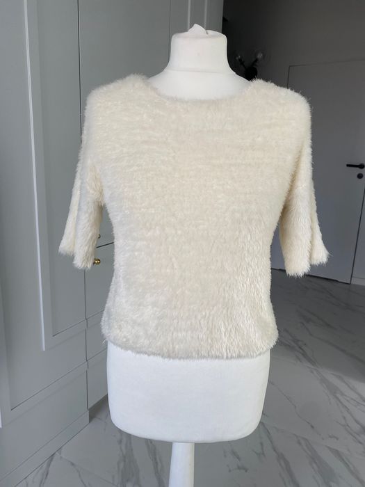 KappAhl włochaty sweterek