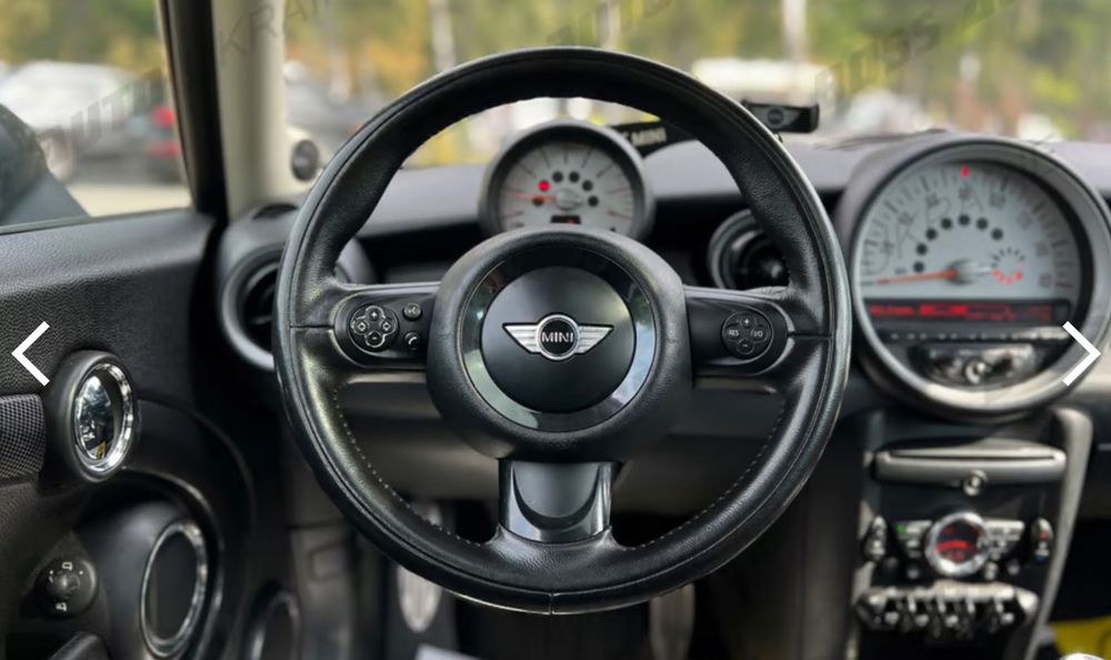 MINI Cooper Clubman S 2011