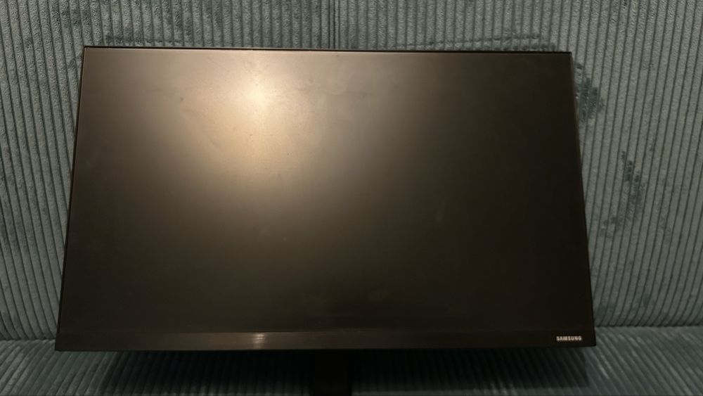 Monitor samsung   .