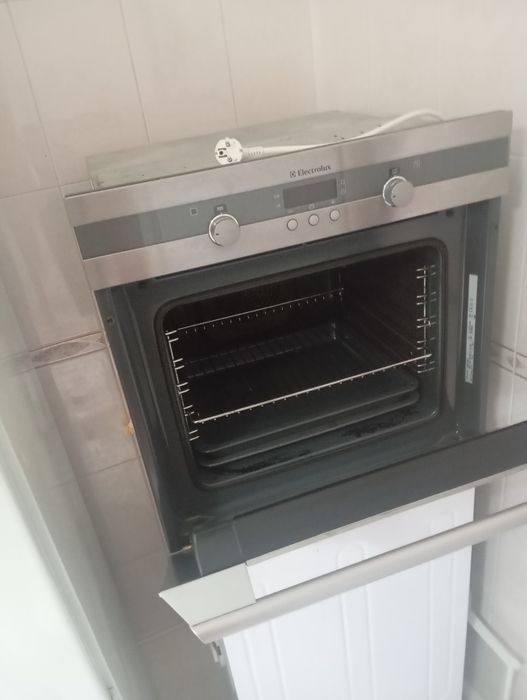 Forno embutido ,