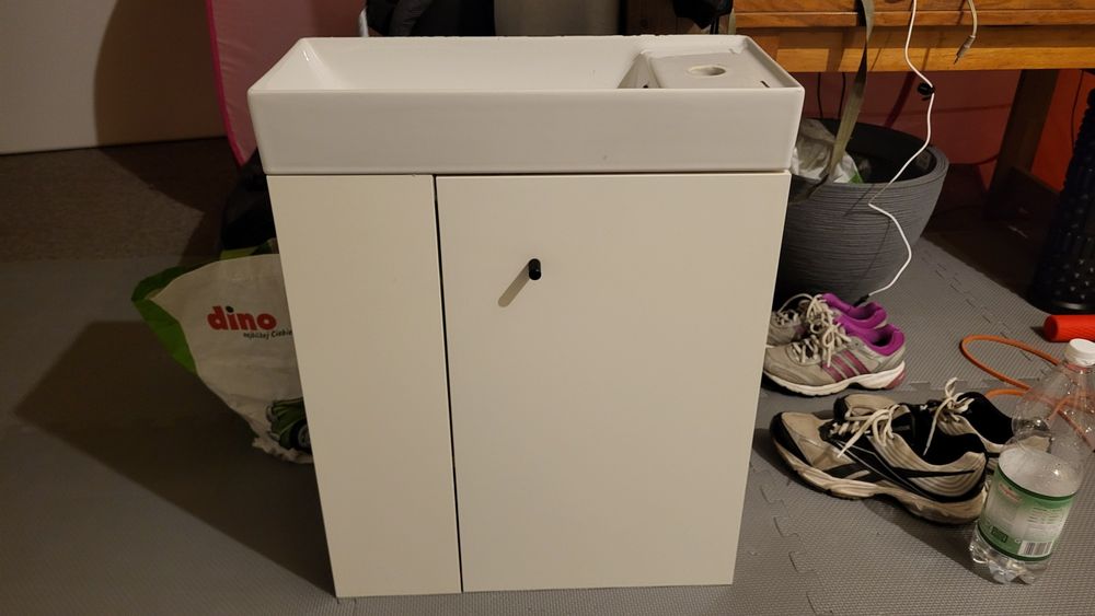 Szafka z umywalką 50x22cm