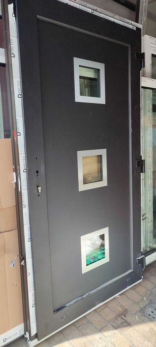 Drzwi wejsciowe 1100x2050 PCV drutex