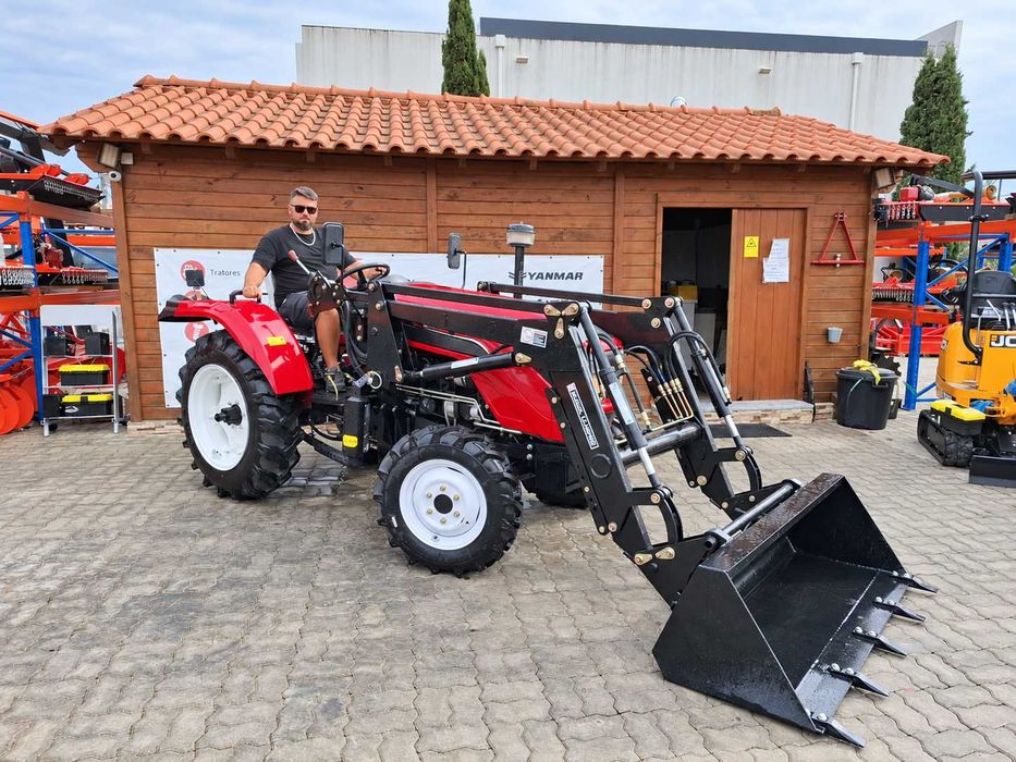 TRATOR TRS 504 – 50 CV COM CARREGADOR FRONTAL | FORÇA E VERSATILIDADE