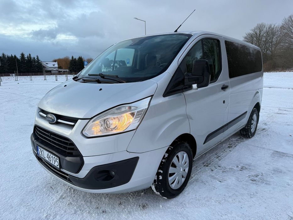 Ford Transit Custom 9 osób uszkodzony silnik zarejestrowany