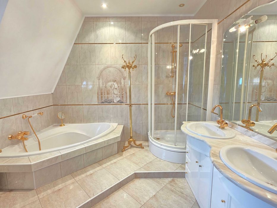 Dom wolnostojący z basenem/Mogilany/ Piękny widok/wysoki standard250m2