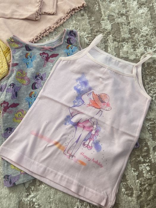 Одяг для дівчинки