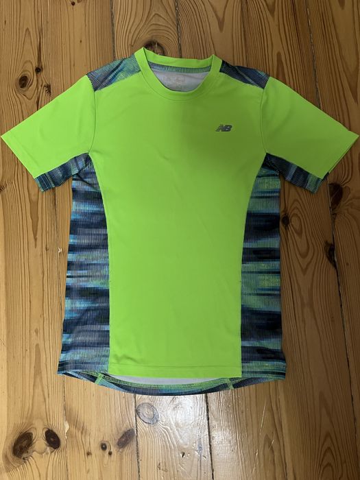 Спортивна футболка New Balance