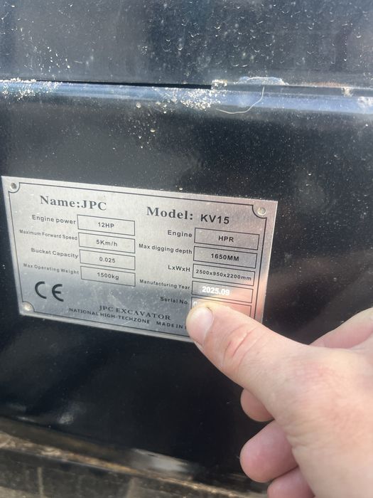 Mini escavadora 1500 kg