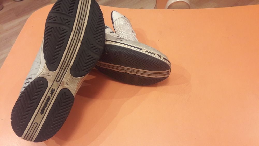 Фирменные женские кроссовки Reebok за 500