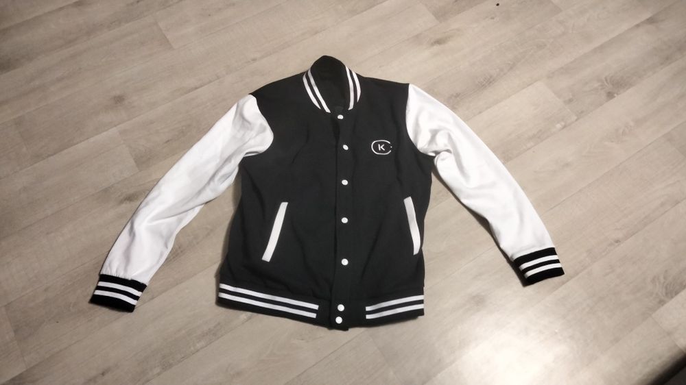 Чоловічий одяг сведер