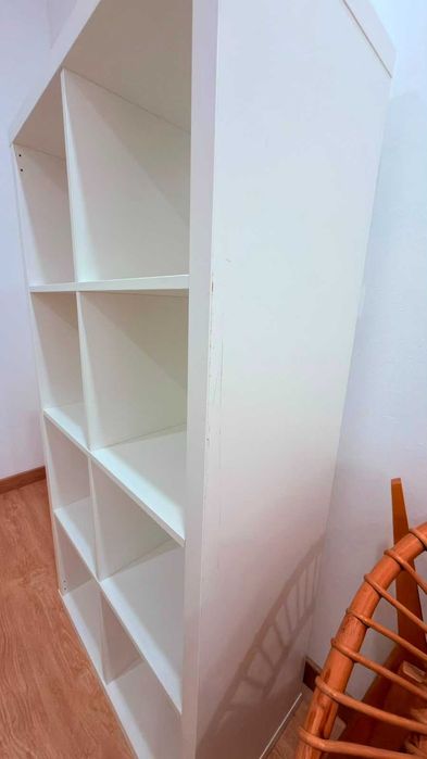 Kallax Ikea Branco 8 cubos + Pés