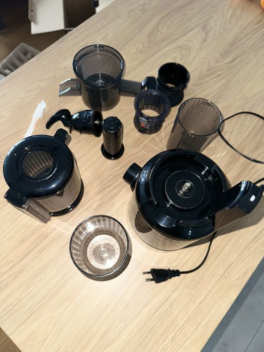 Wyciskarka wolnoobrotowa ELDOM Perfect PJ350