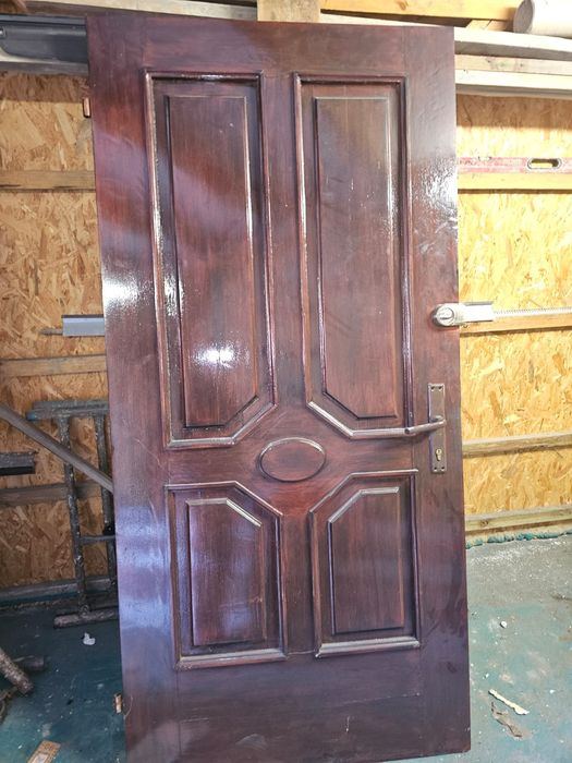 Sprzedam drzwi dębowe wejsciowe