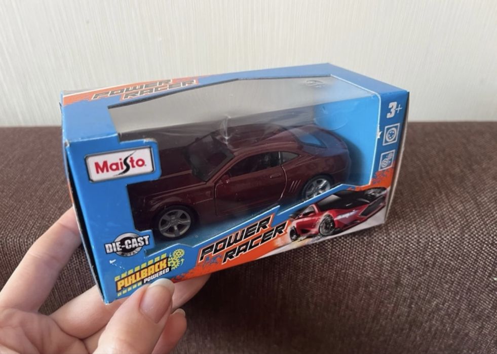 Chevrolet Camaro 2010 od Maisto